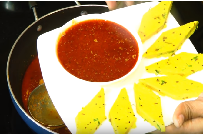 पाटवडी रस्सा-Bookmychefs.com